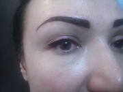 брови-шотирование